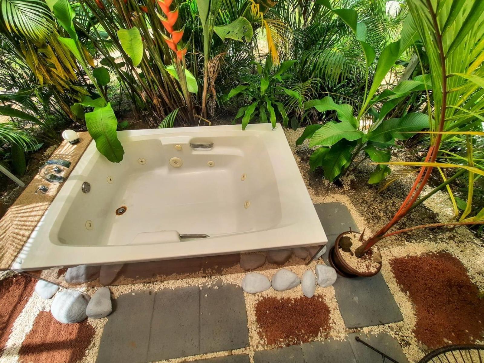 Iki Volcan Arenal With Jacuzzy La Fortuna Exterior photo